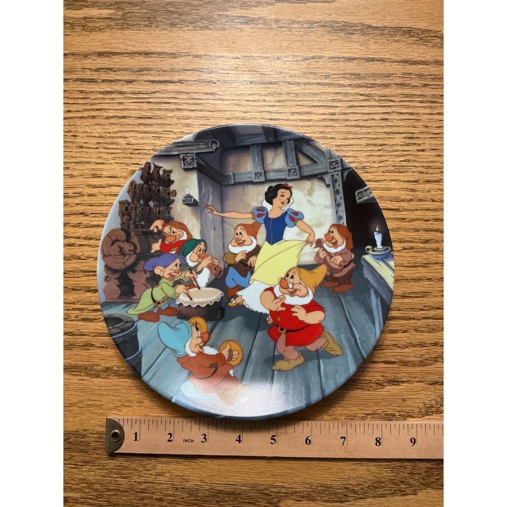 Disney Snow White Seven Dwarfs Knowles Collector Plate The Dance 5267H Vintage